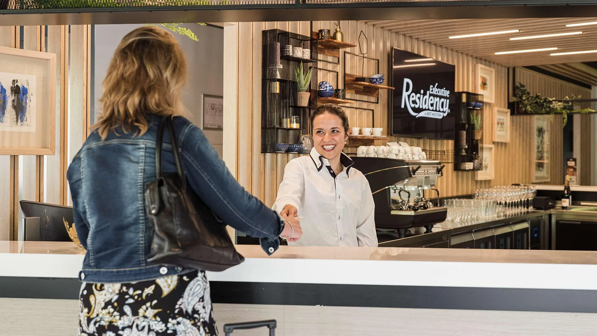 Executive Residency By Best Western Amsterdam Airport ﾎｰﾌﾄﾞﾛｰﾌﾟ ホテル