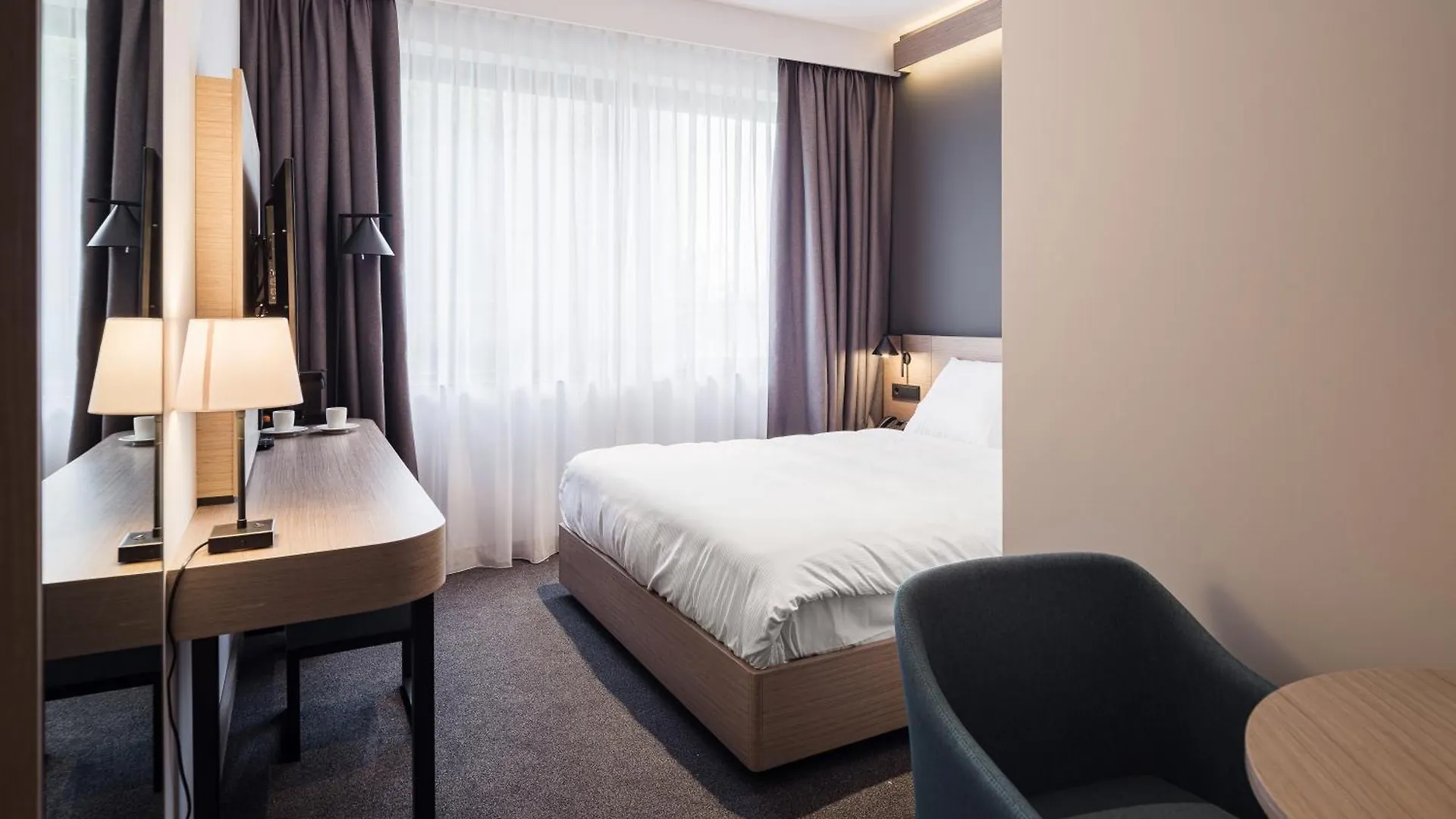 Executive Residency By Best Western Amsterdam Airport ﾎｰﾌﾄﾞﾛｰﾌﾟ 4*,  オランダ